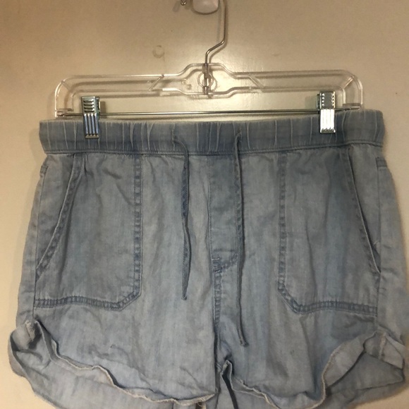 Volcom shorts - Picture 3 of 5